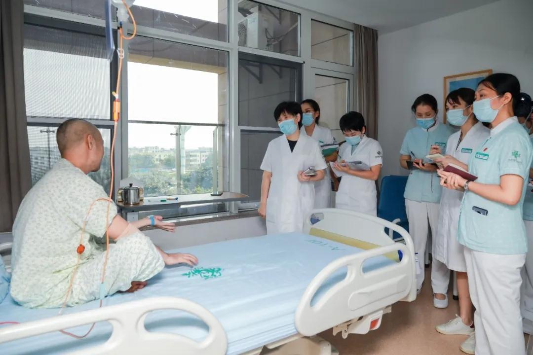 專家現(xiàn)場檢查6 9.4.jpg