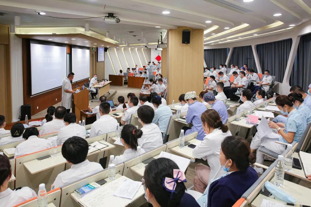 會(huì)議現(xiàn)場.jpg