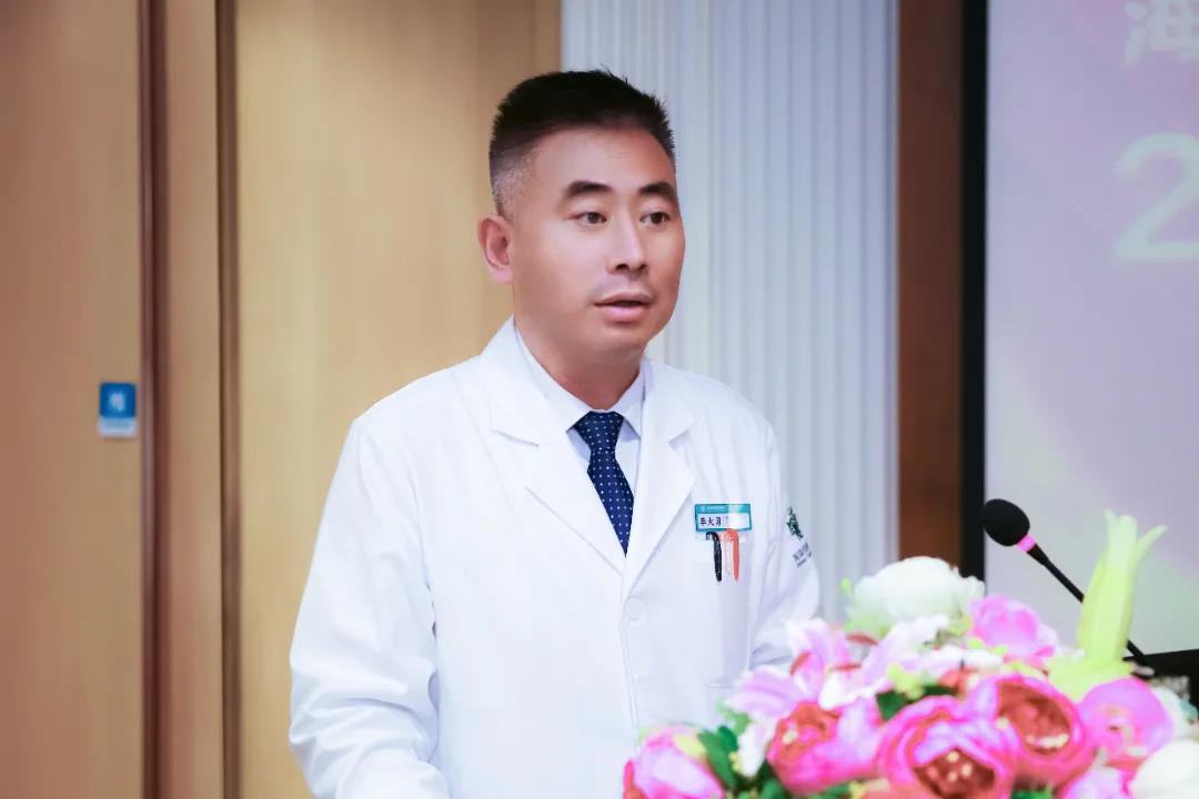 李大勇副院長(zhǎng)主持.jpg