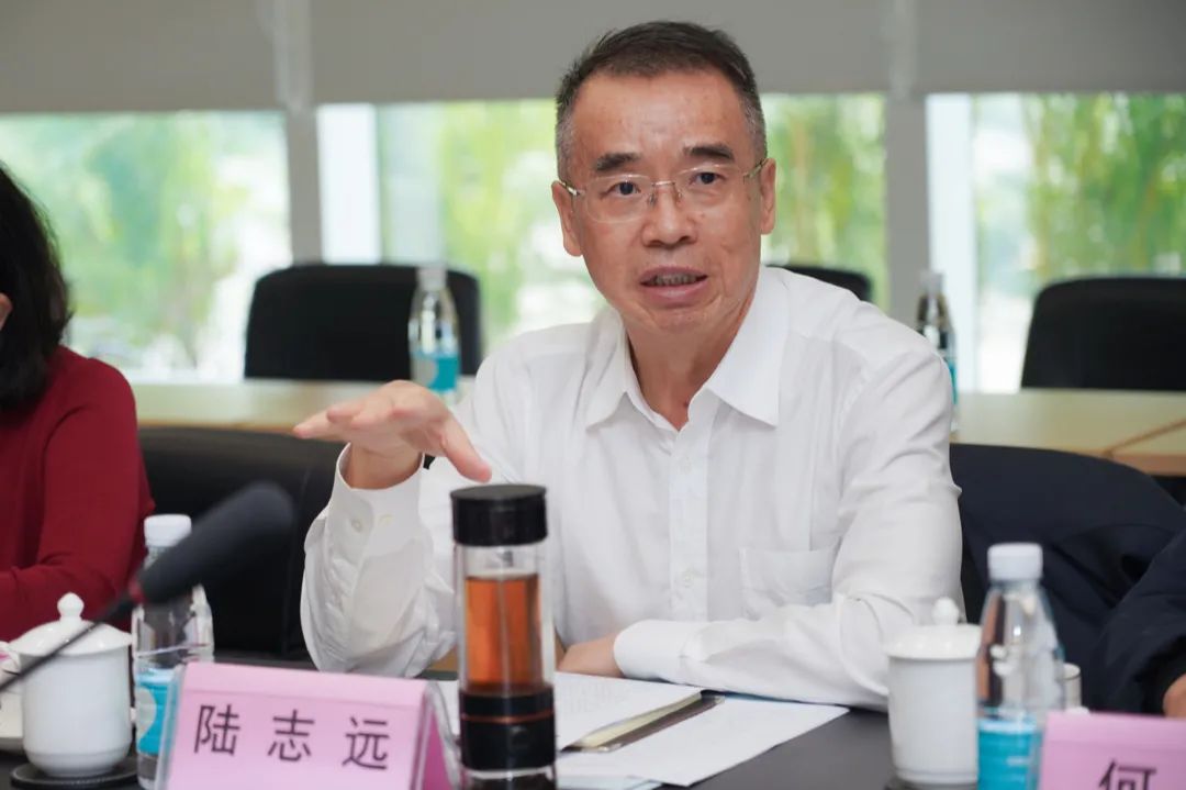 省人大常委會副主任、省總工會主席陸志遠講話.jpg