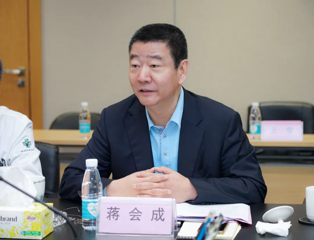 一投集團董事長、省腫瘤醫(yī)院理事會理事長蔣會成講話.jpg