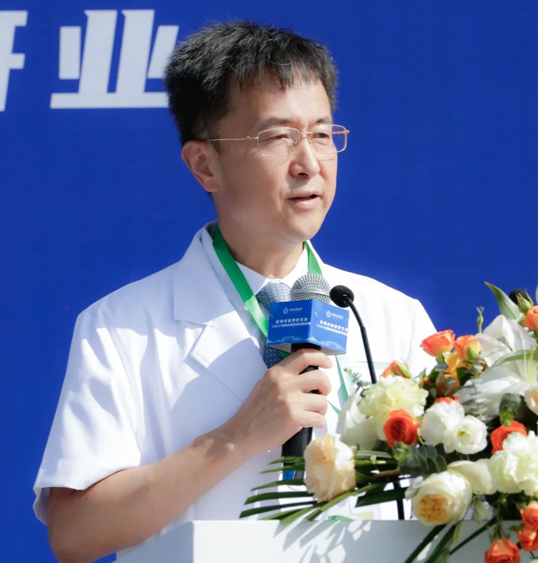 海南成美醫(yī)院院長石耀輝.jpg