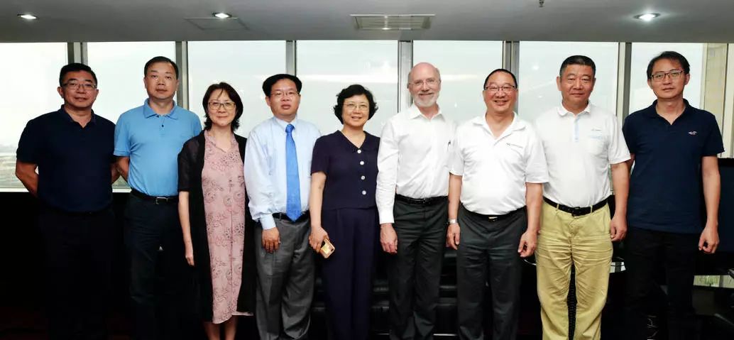 梅奧來了！兩地醫(yī)學專家椰城“論劍”5.jpg
