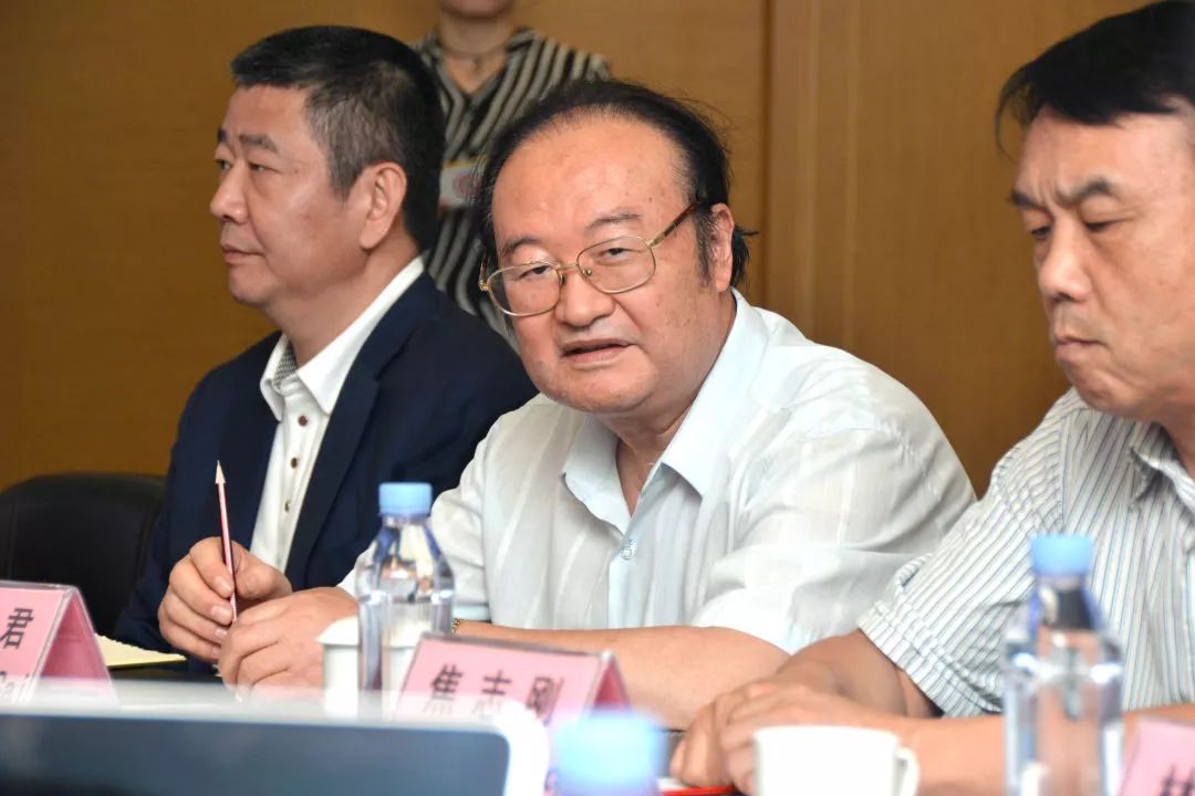 梅奧診所代表團(tuán)參觀訪問海南省腫瘤醫(yī)院7.jpg