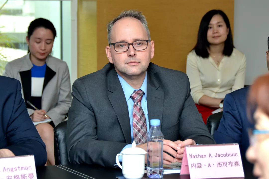 梅奧診所代表團(tuán)參觀訪問海南省腫瘤醫(yī)院18.jpg