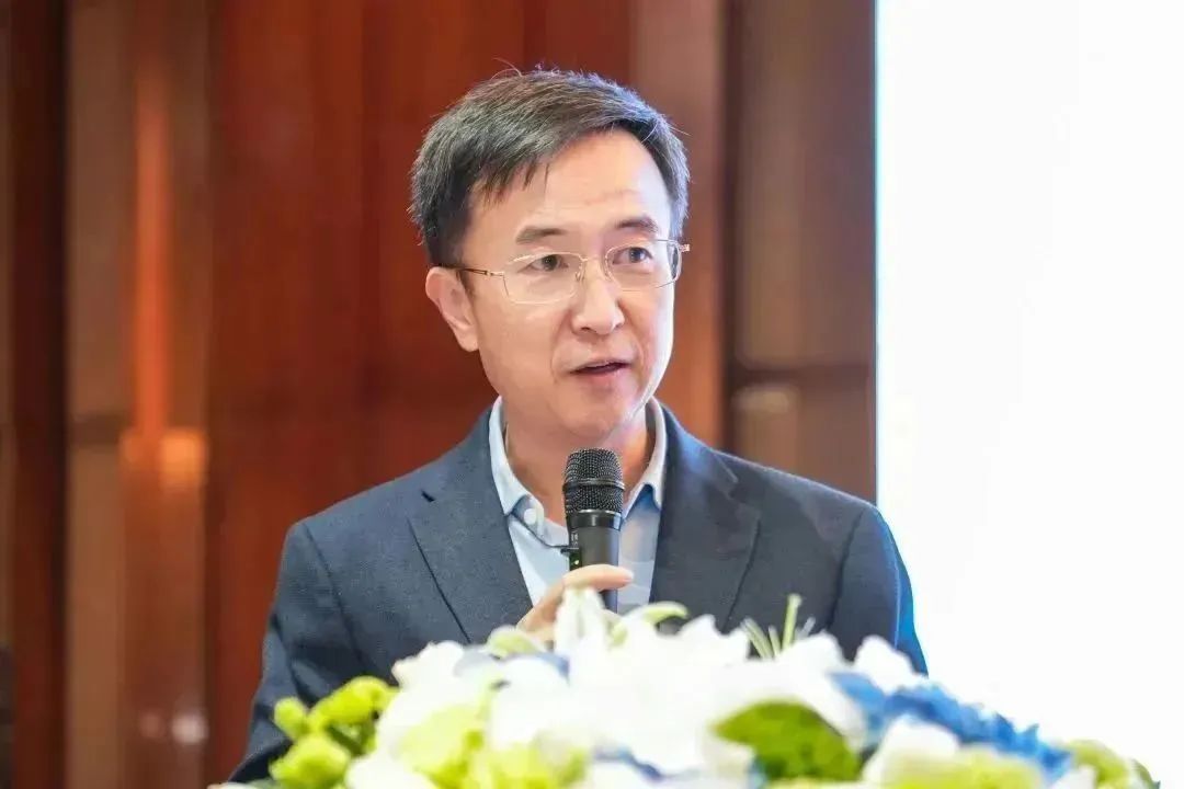 全國首個中國醫(yī)師協(xié)會結(jié)直腸腫瘤專業(yè)委員會術(shù)中放療協(xié)作組在海南成立3.jpg